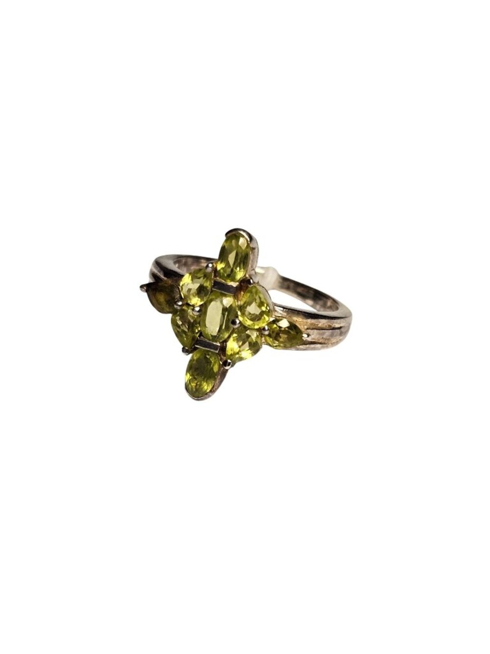 (731) Sterling Silver Green Peridot Gemstone Ring Size 7 Elegant Cluster Design